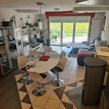 Počitniška hiša Laura's House *