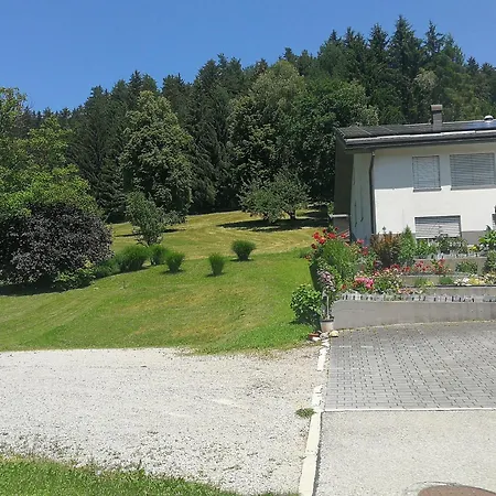 Dom wakacyjny Laura's House Slovenj Gradec
